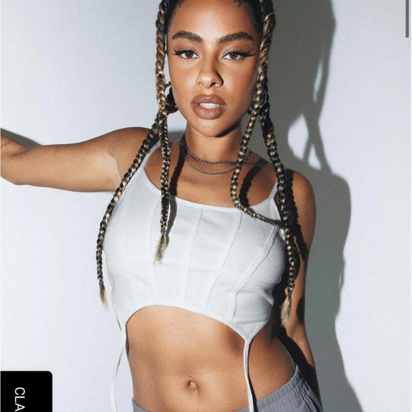 Corset Bundle - Picture 3 of 4